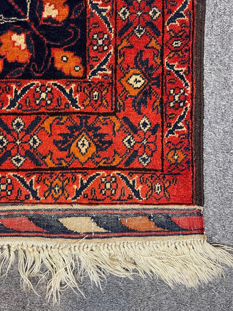 Afghan Khal Mahmadi 4'10 x 5'11