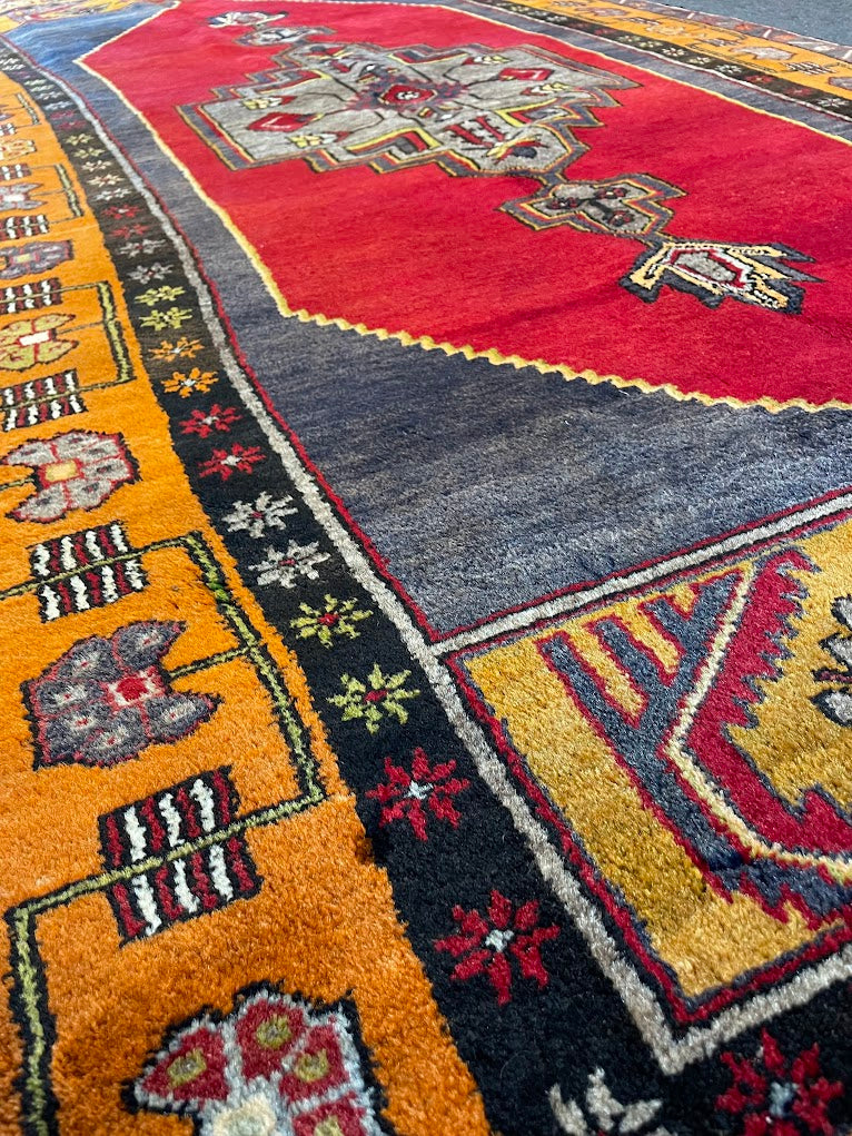 Turkish Yahyali 4'3 x 8'8