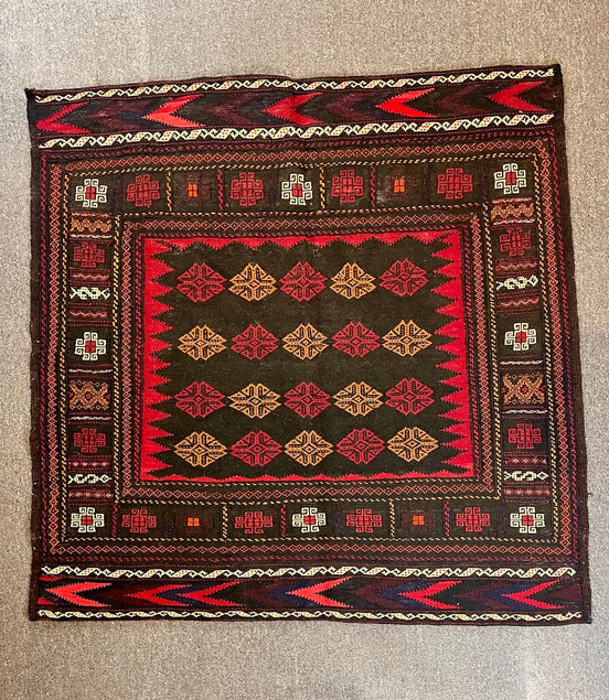 Afghan Baluch Sofra 4'3 x 4'3