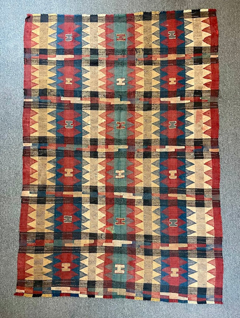 Caucasian Sofra 4'6 x 6'5