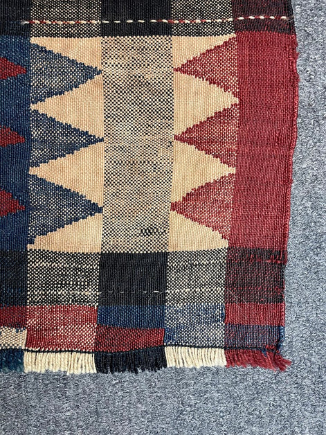 Caucasian Sofra 4'6 x 6'5