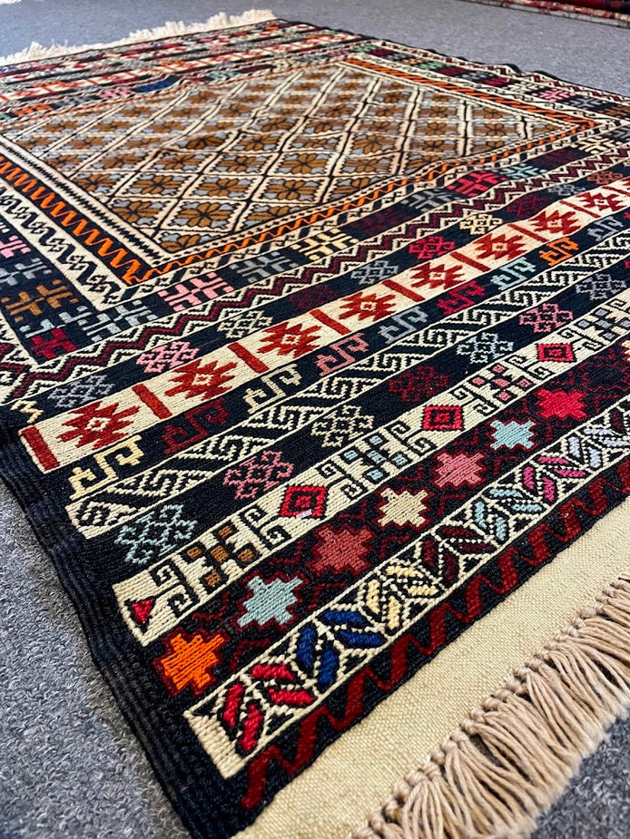 Maliki Sumak 3'4 x 4'6