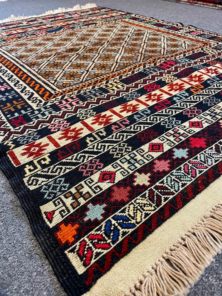 Maliki Sumak 3'4 x 4'6