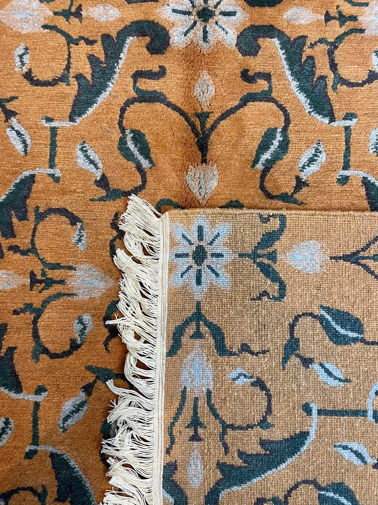 Tibetan Floral 5'1 x 6'10
