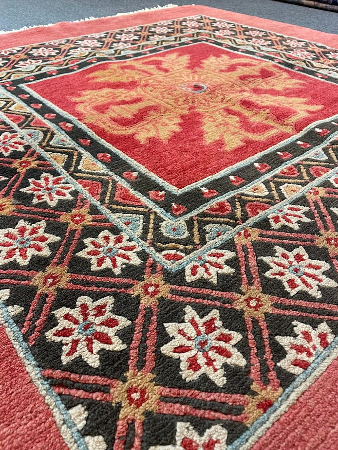 Tibetan Dorjee 5'0 x 5'0