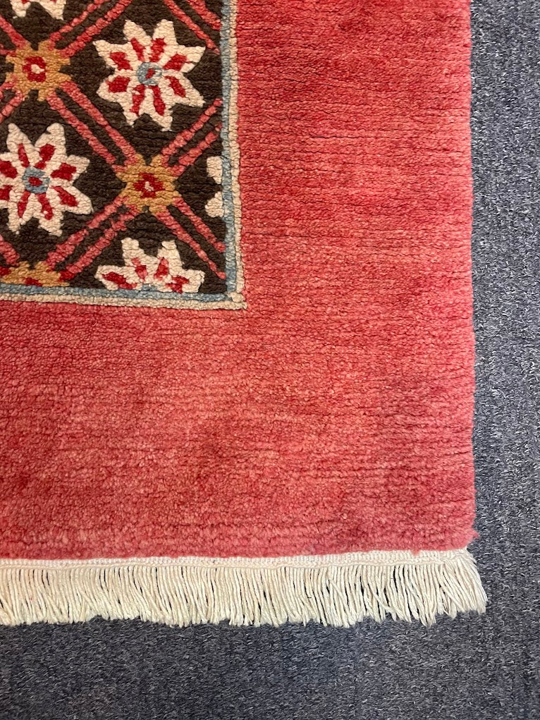 Tibetan Dorjee 5'0 x 5'0