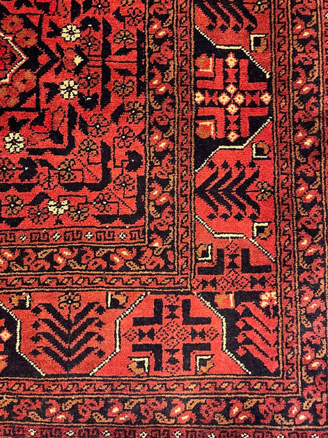 Afghan Khal Mahmadi 5'0 x 6'4