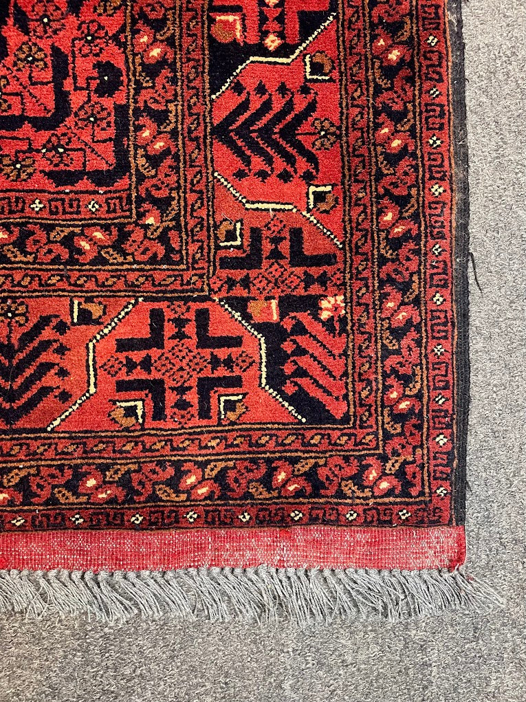 Afghan Khal Mahmadi 5'0 x 6'4