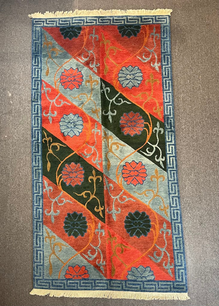 Tibetan Lotus 4'0 x 7'10