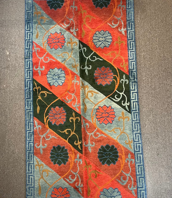 Tibetan Lotus 4'0 x 7'10