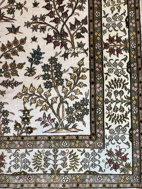 Persian Silk 4'0 x 5'9
