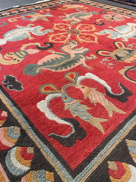 Tibetan Dancing Dragon 5'10 x 6'2