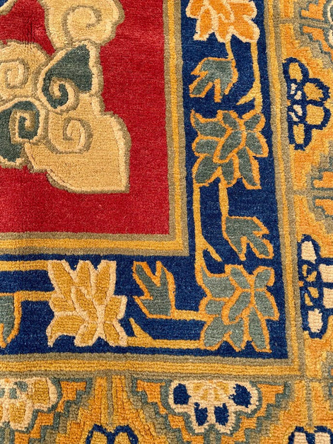 Tibetan Yenching Foo Lion 8'11 x 9'0