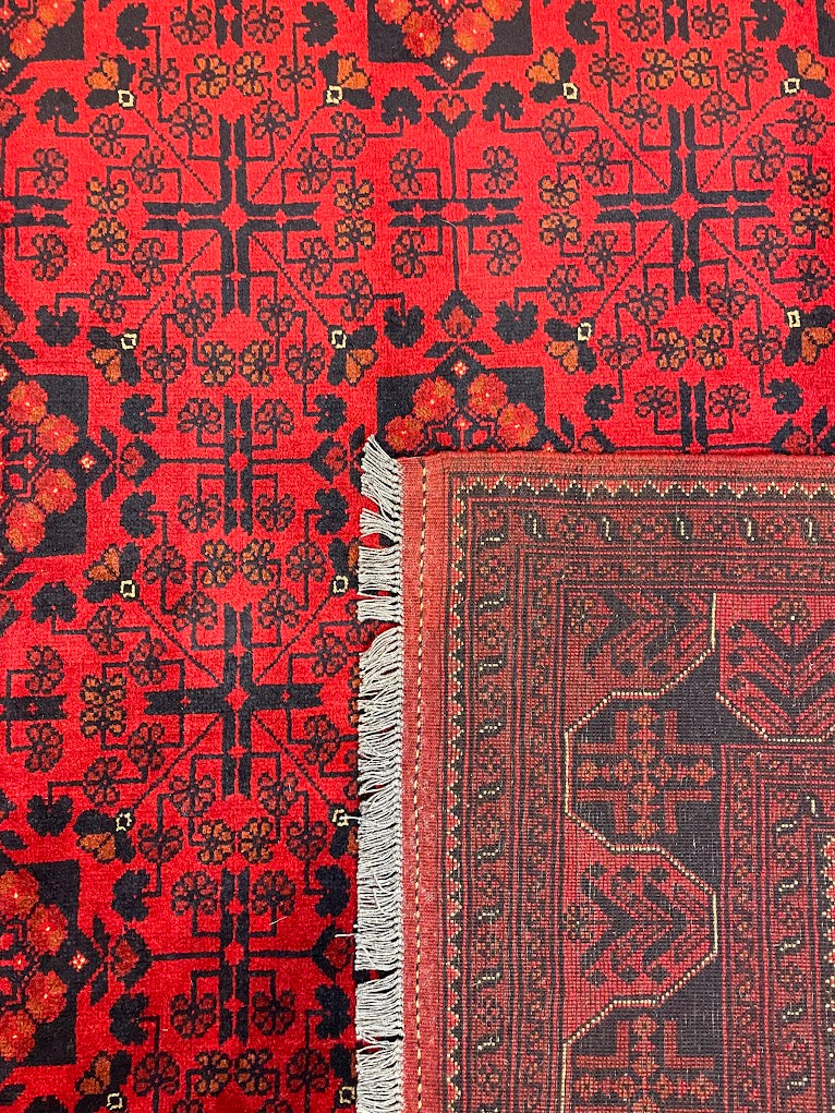 Afghan Khal Mahmadi 5'9 x 7'7