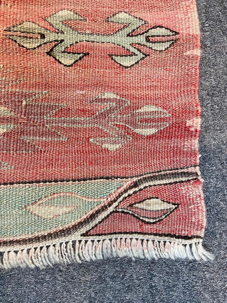 Turkish Konya Kilim 4'9 x 6'9