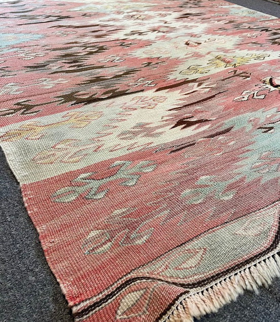 Turkish Konya Kilim 4'9 x 6'9
