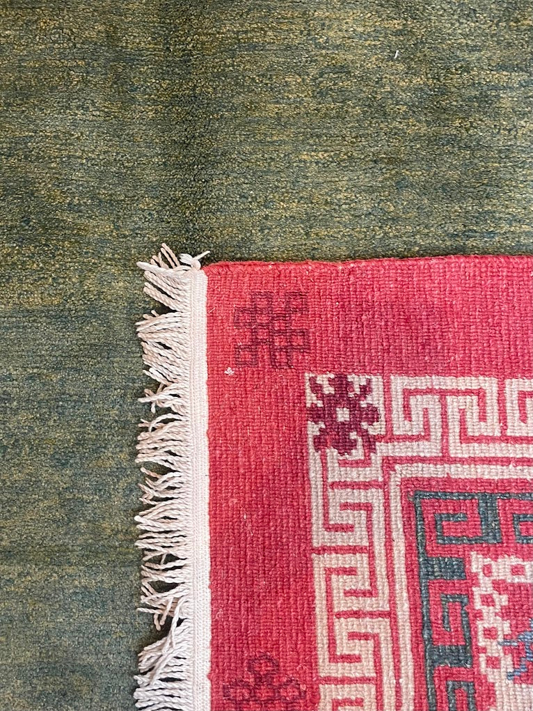 Tibetan Double Dorjee 6'0 x 8'7