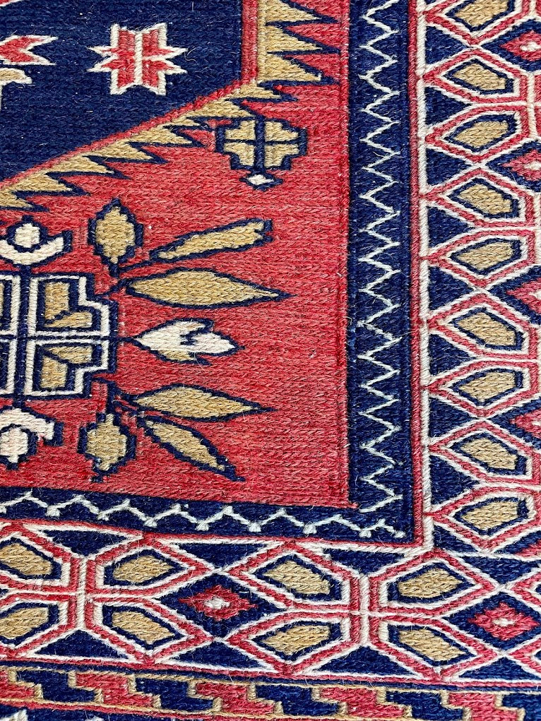 Afghan Sumak 4'10 x 7'9