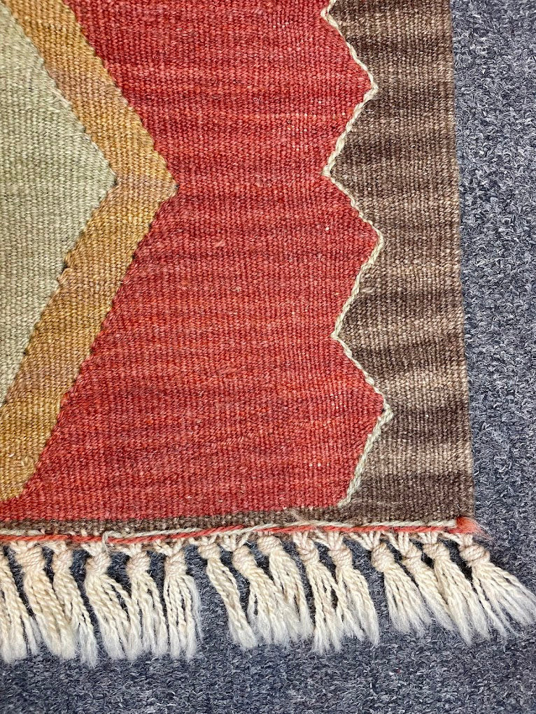 Turkish Nuzumlu Kilim 5'0 x 7'3