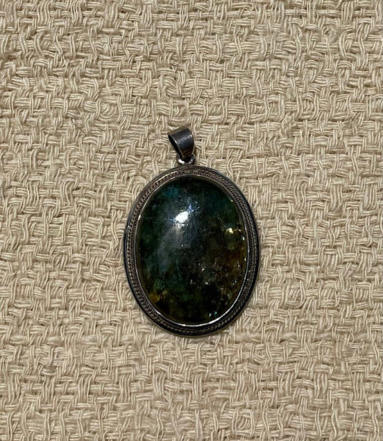 Labradorite Silver Pendant