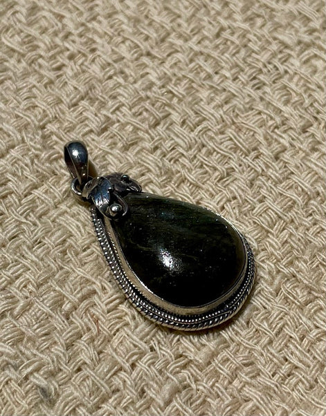 Labradorite Silver Pendant