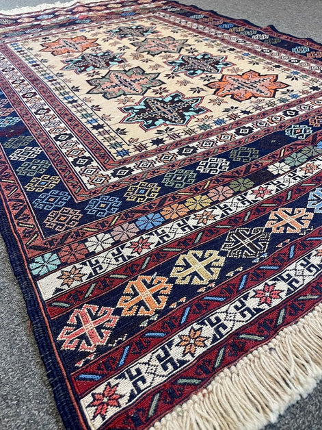 Maliki Sumak 3'2 x 4'10