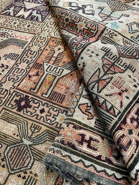 Iranian Silk/Wool Animal Sumak 4'3 x 6'2