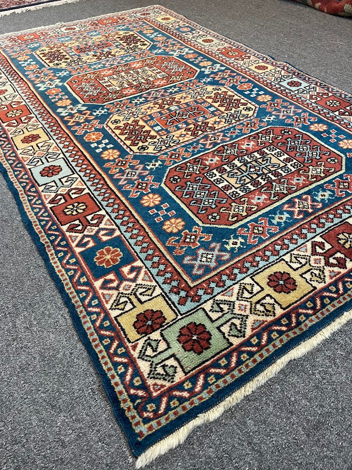 Turkish Balikesir 3'4 x 5'6