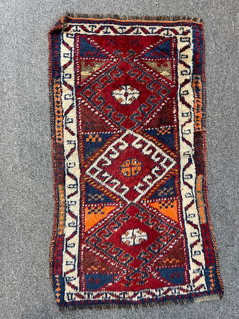 Turkish Geometric 1'7 x 2'11
