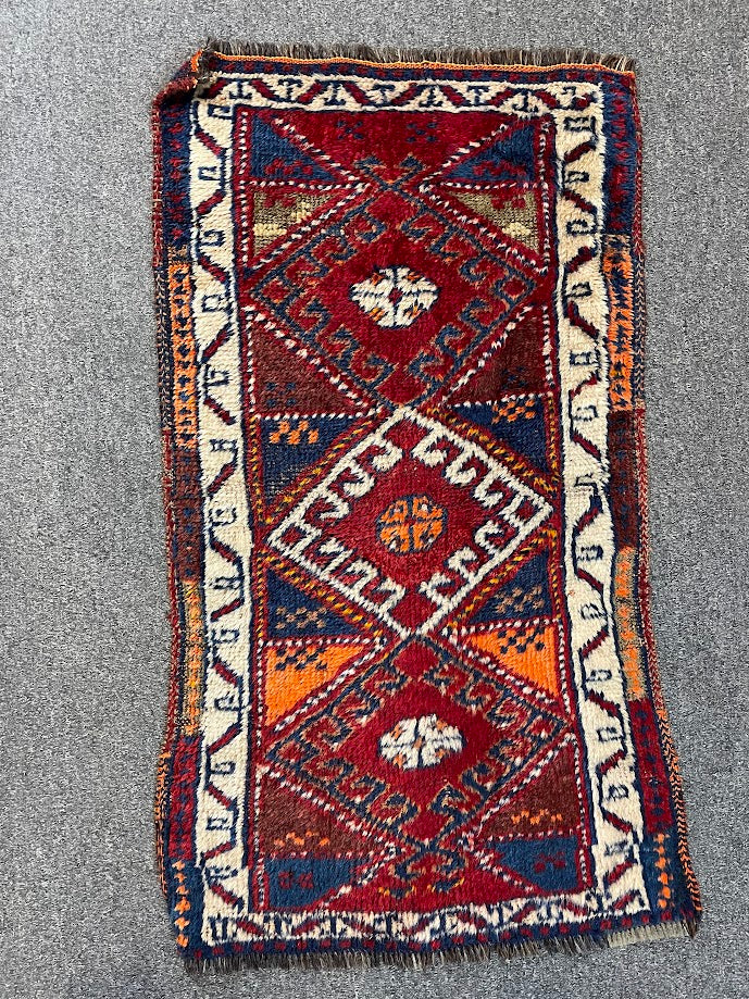 Turkish Geometric 1'7 x 2'11