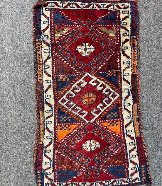 Turkish Geometric 1'7 x 2'11