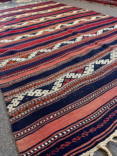 Turkish Cicim 4'9 x 8'0