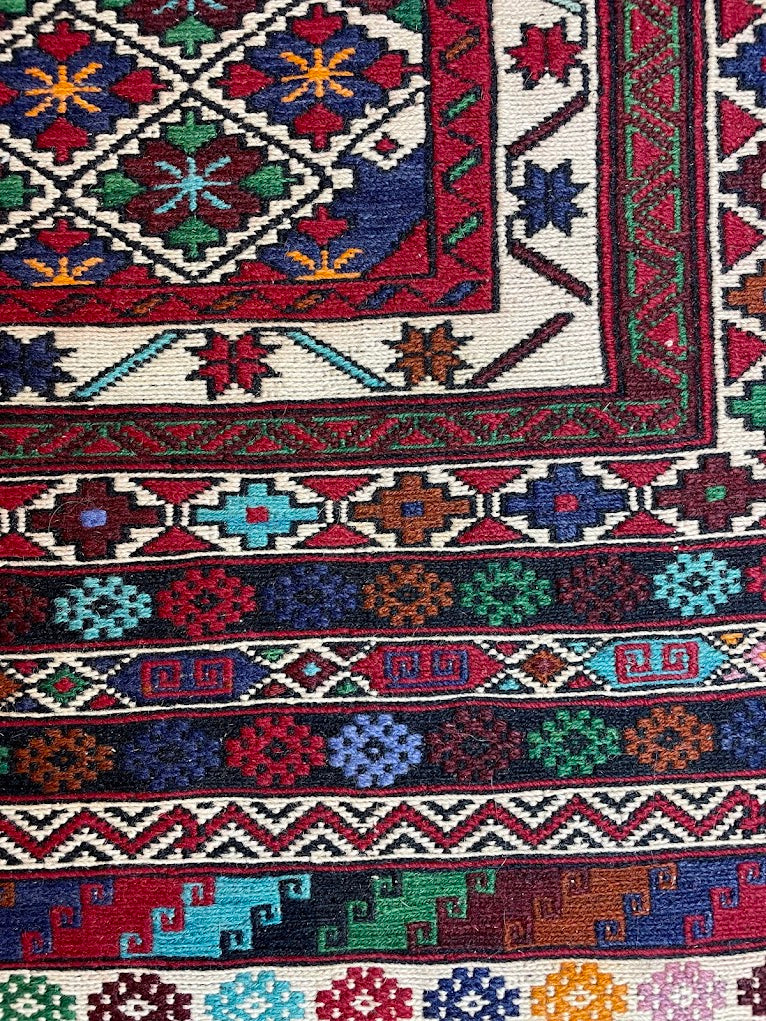 Maliki Sumak 3'3 x 5'9