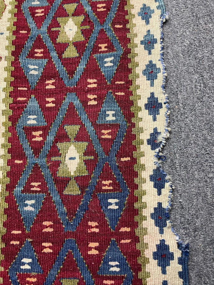 Turkish Geometric 5'0 x 6'10
