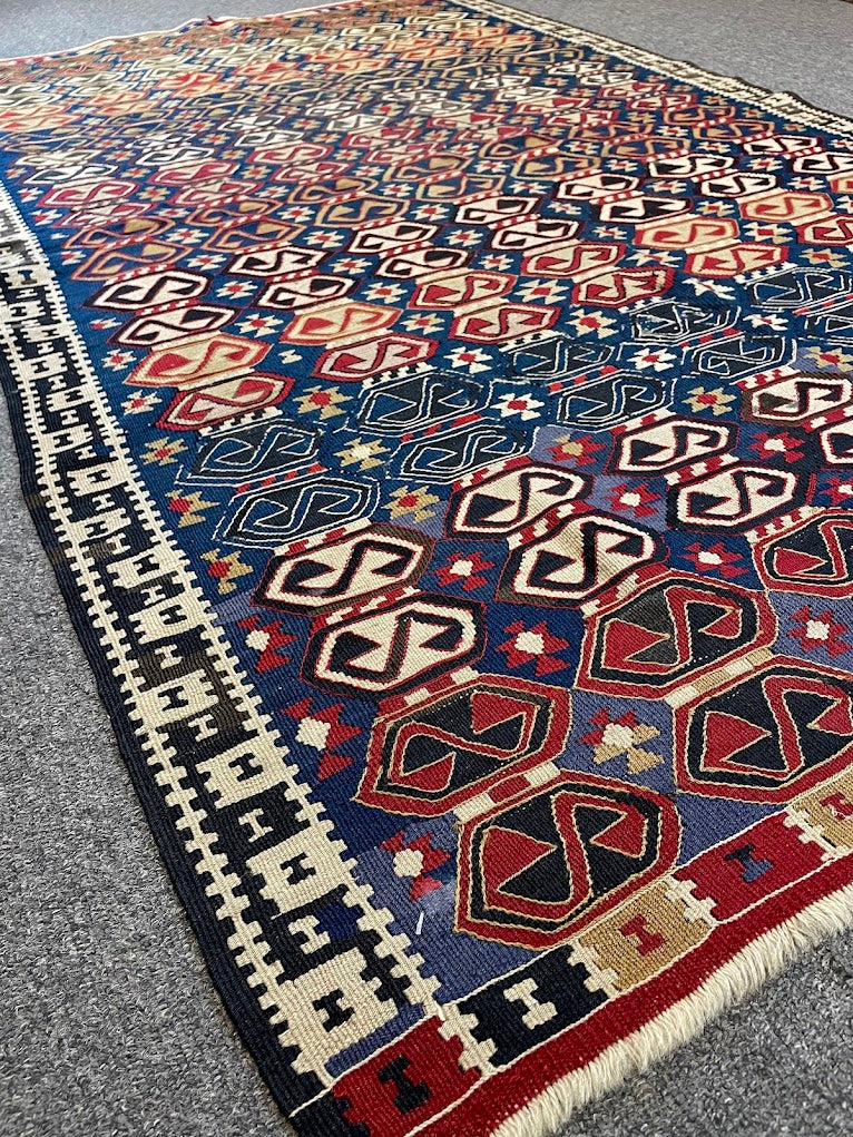 Turkish Van 3'9 x 6'1