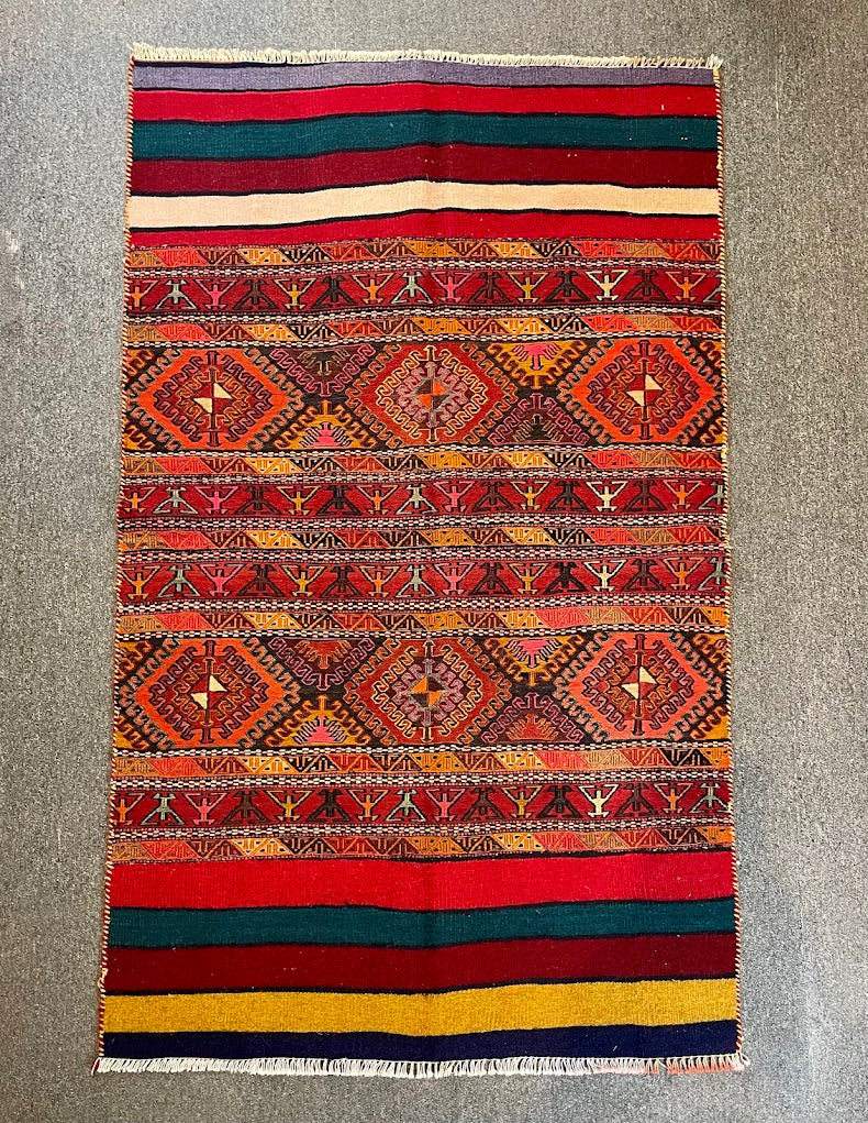 Iranian Lori Baktiyari 3'9 x 6'1