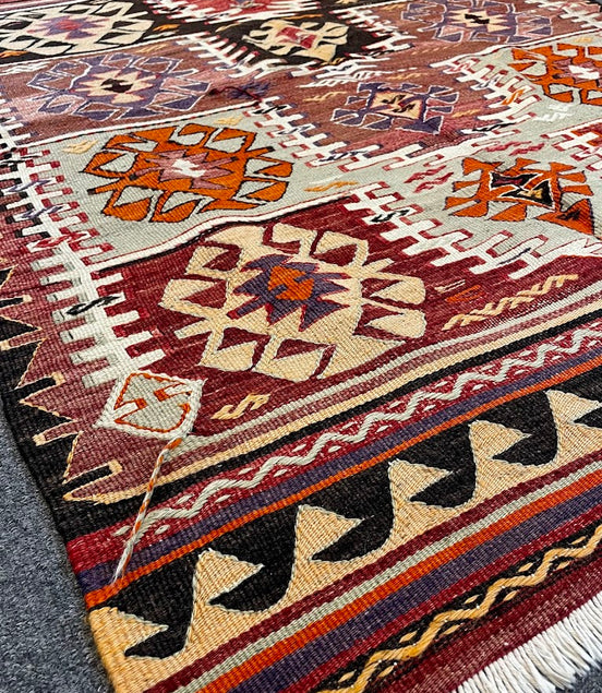 Turkish Nuzumlu 3'9 x 4'11