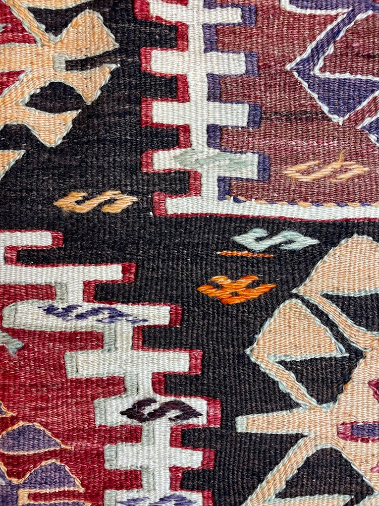 Turkish Nuzumlu 3'9 x 4'11