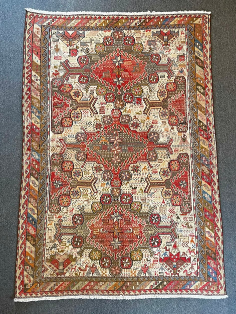 Iranian Animal Sumak 4'2 x 6'2