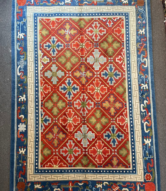 Tibetan Arrow 5'11 x 8'10