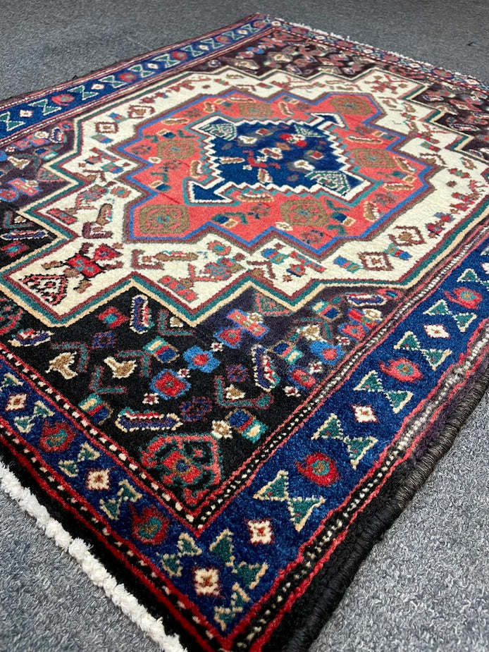 Persian Senneh Mini Rug 2'4 x 2'10