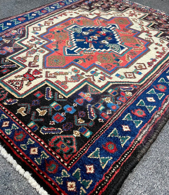 Persian Senneh Mini Rug 2'4 x 2'10