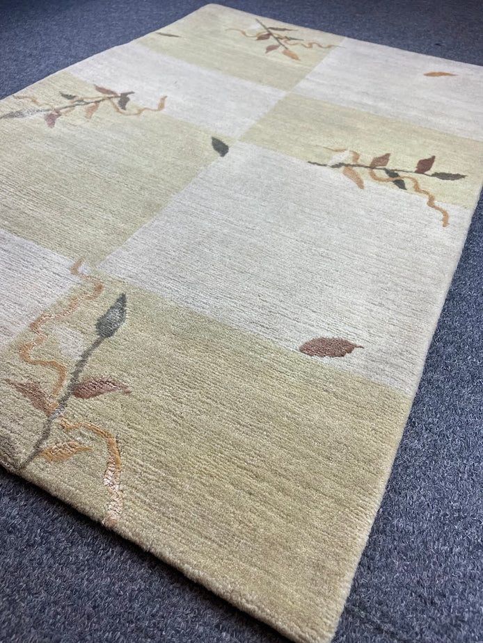 Tibetan Modern Floral 2'2 x 3'2