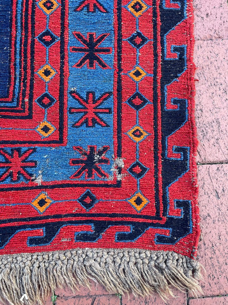 Caucasian Sumak 6'7 x 10'3