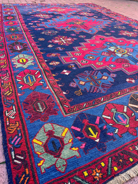 Caucasian Sumak 5'9 x 9'4