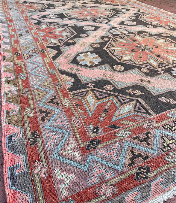 Caucasian Sumak 5'10 x 11'4