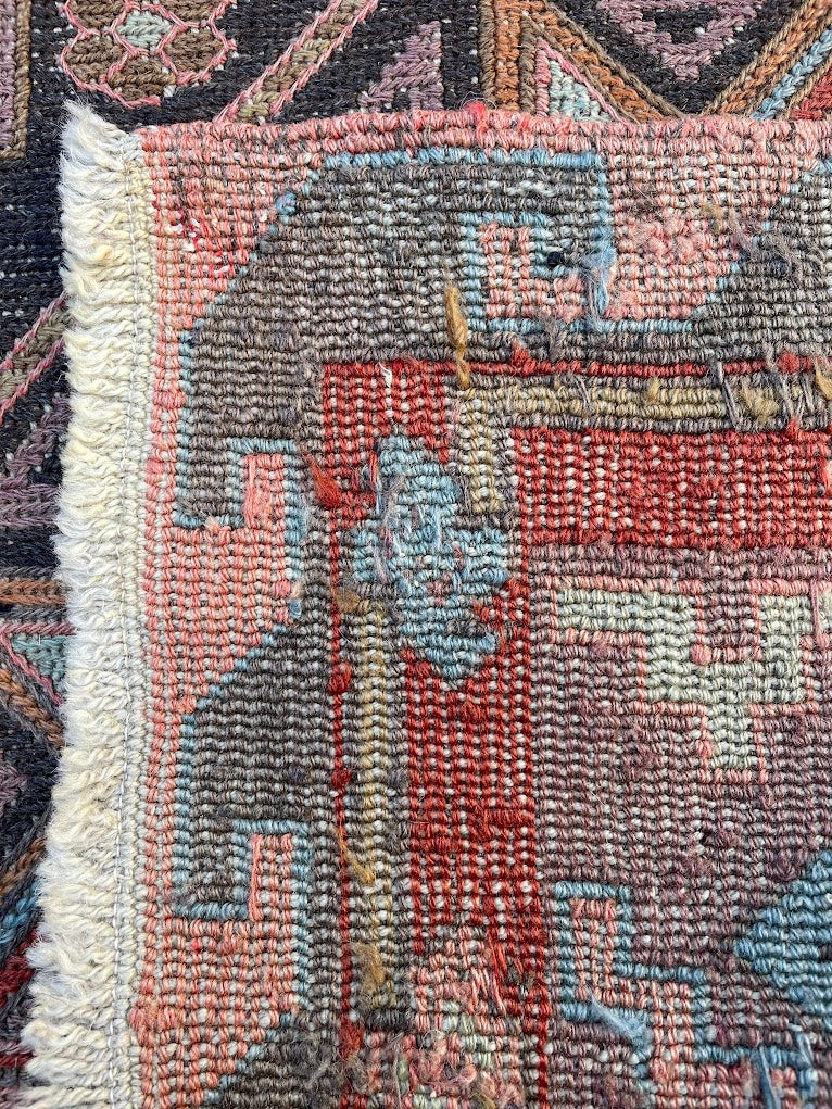 Caucasian Sumak 5'10 x 11'4