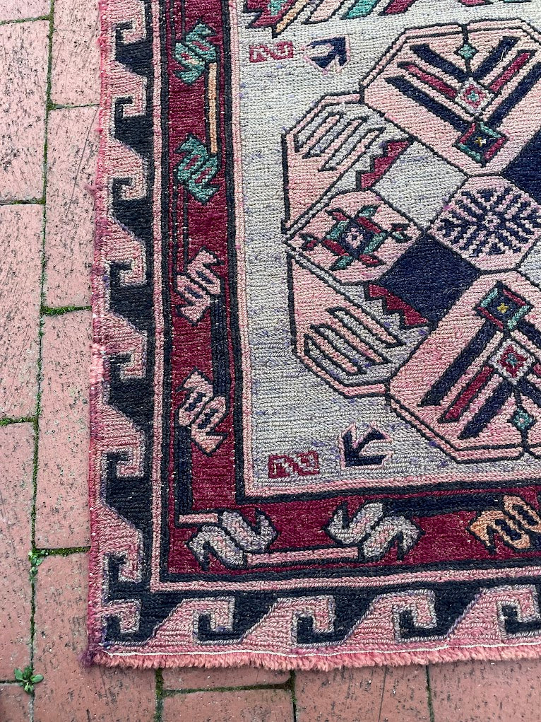 Caucasian Sumak 6'11 x 12'2