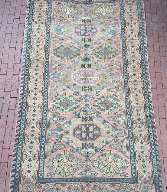 Caucasian Sumak 7'1 x 12'7