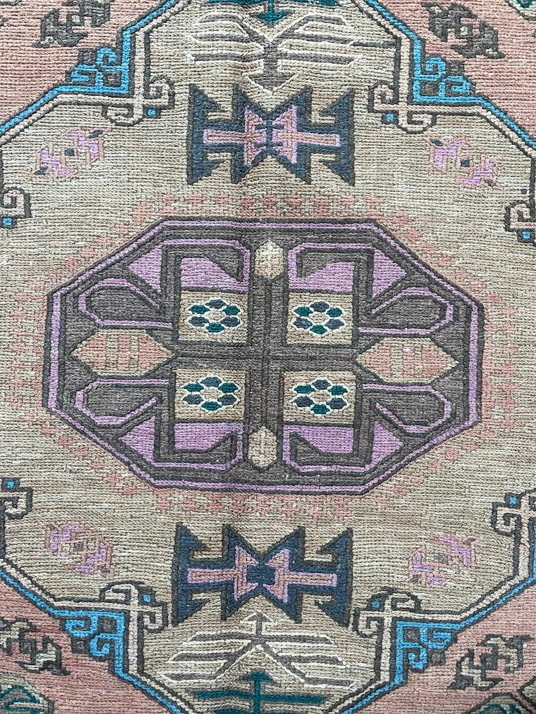 Caucasian Sumak 7'1 x 12'7